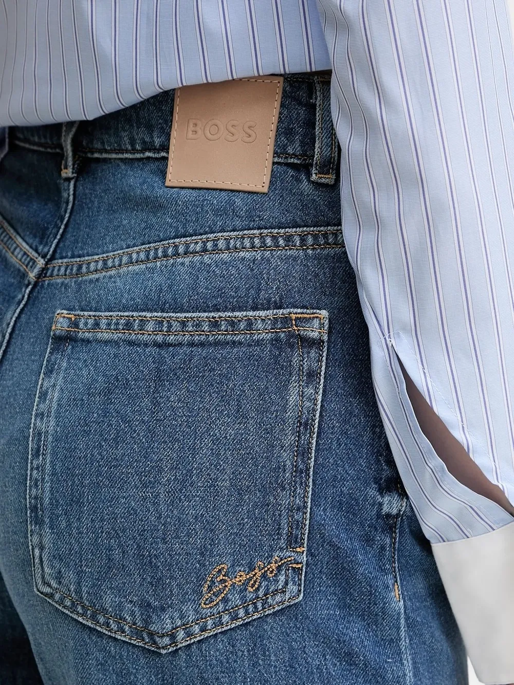BOSS embroidered-logo jeans Blauw