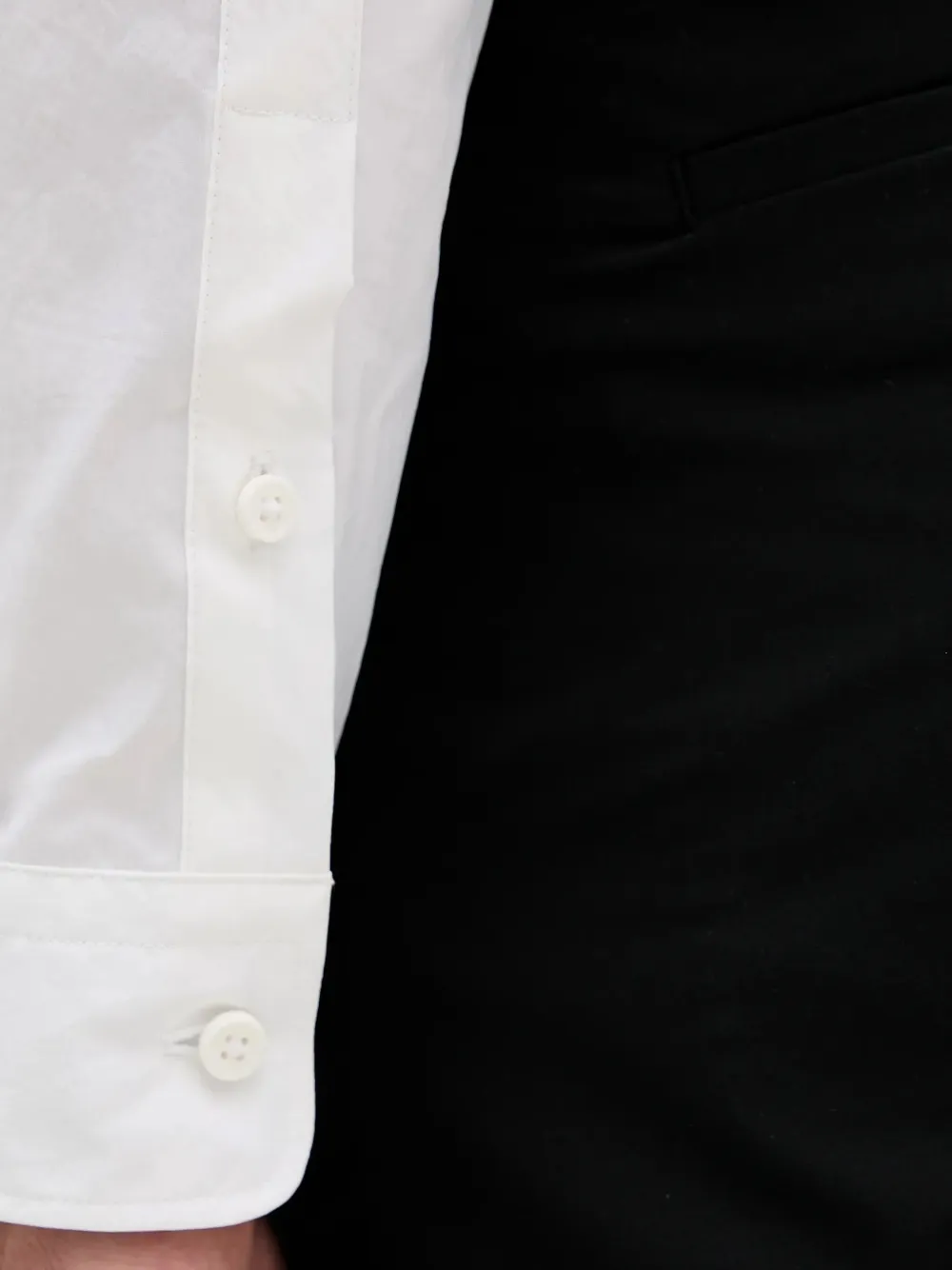 BOSS Overhemd met geknoopte cuff Wit