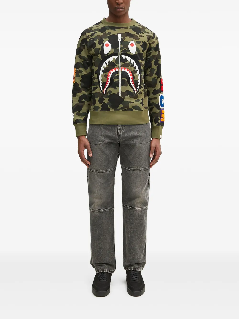 A BATHING APE® 1St Camo Shark Crewneck sweatshirt | Green | Image 1