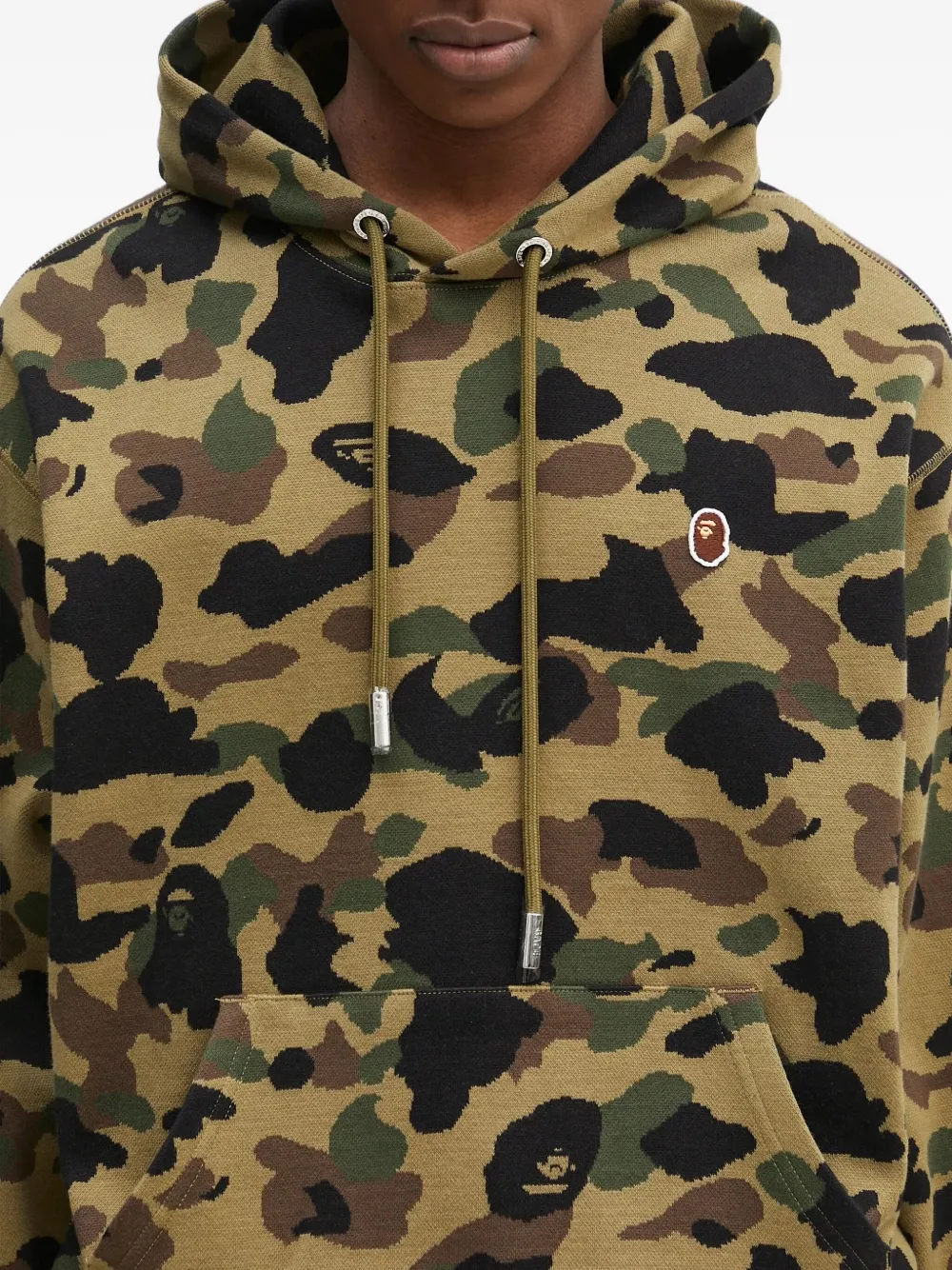 A BATHING APE Hoodie met camouflageprint Beige
