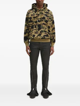 A BATHING APE®