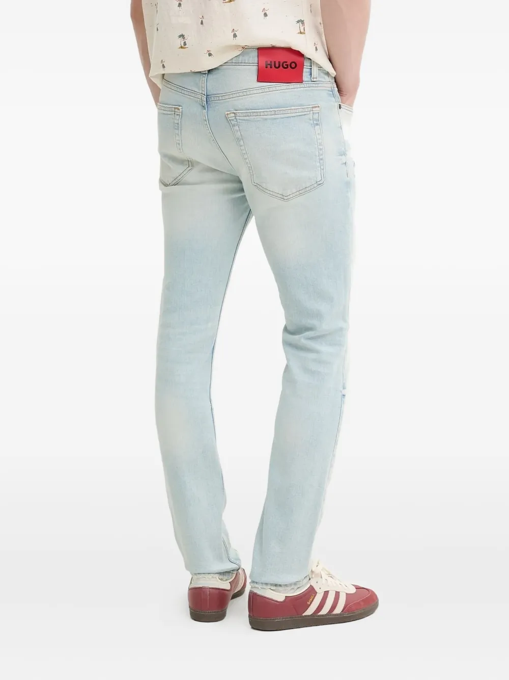 HUGO logo-plaque slim-fit jeans Blauw