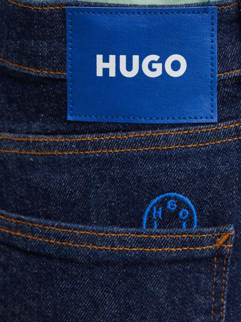 HUGO High waist jeans met logoplakkaat Blauw