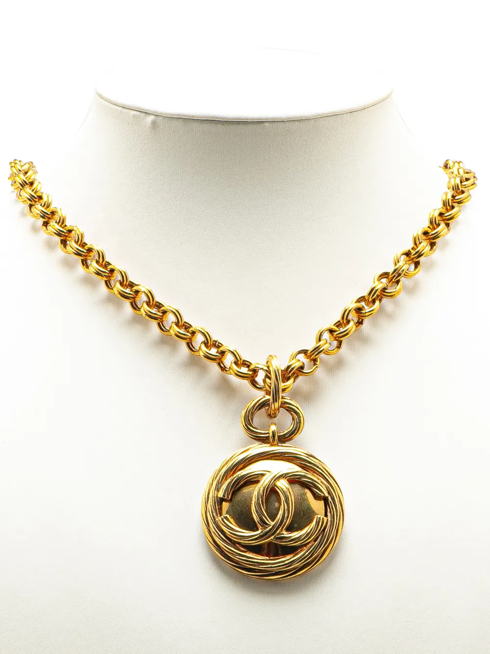 Pre-owned Chanel 1993 Gold Plated Cc Round Mirror Pendant Necklace Costume Necklace