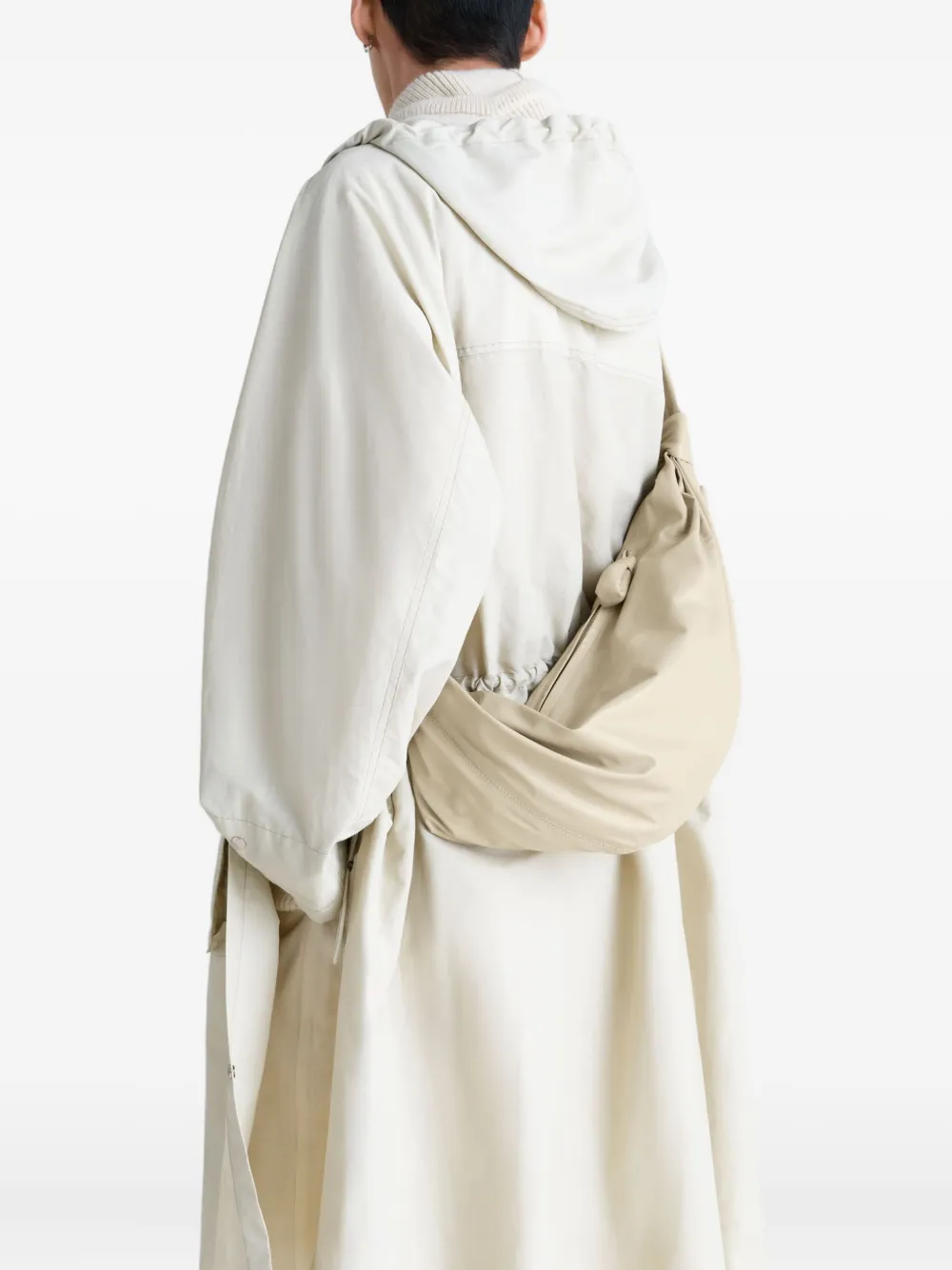 LEMAIRE Medium Soft Croissant schoudertas Beige