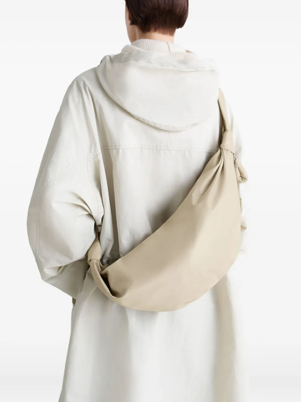 LEMAIRE Medium Soft Croissant schoudertas Beige
