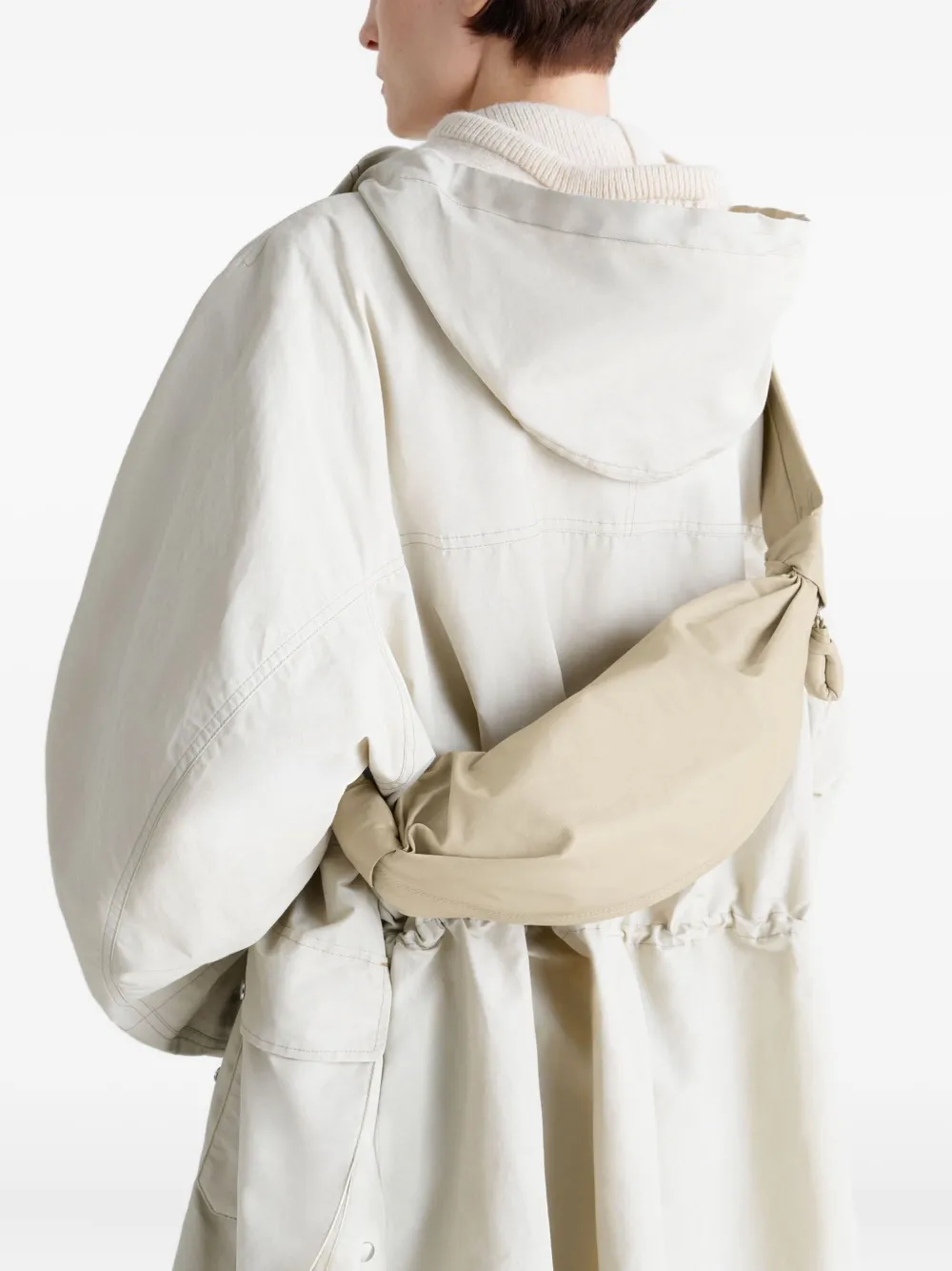 LEMAIRE Kleine Soft Croissant schoudertas Beige