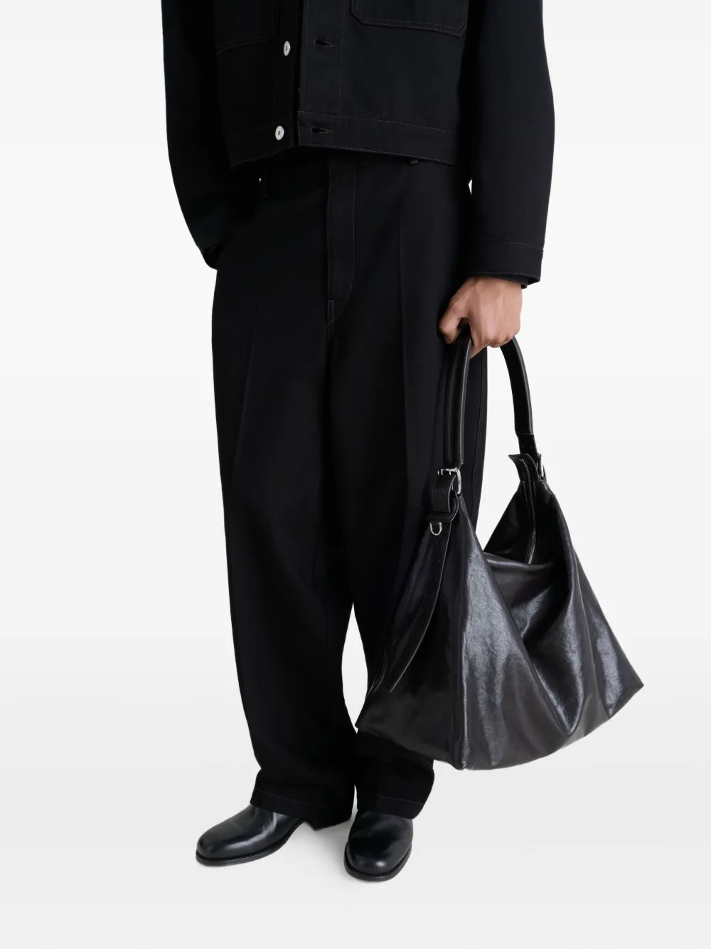 LEMAIRE belted shoulder bag Zwart