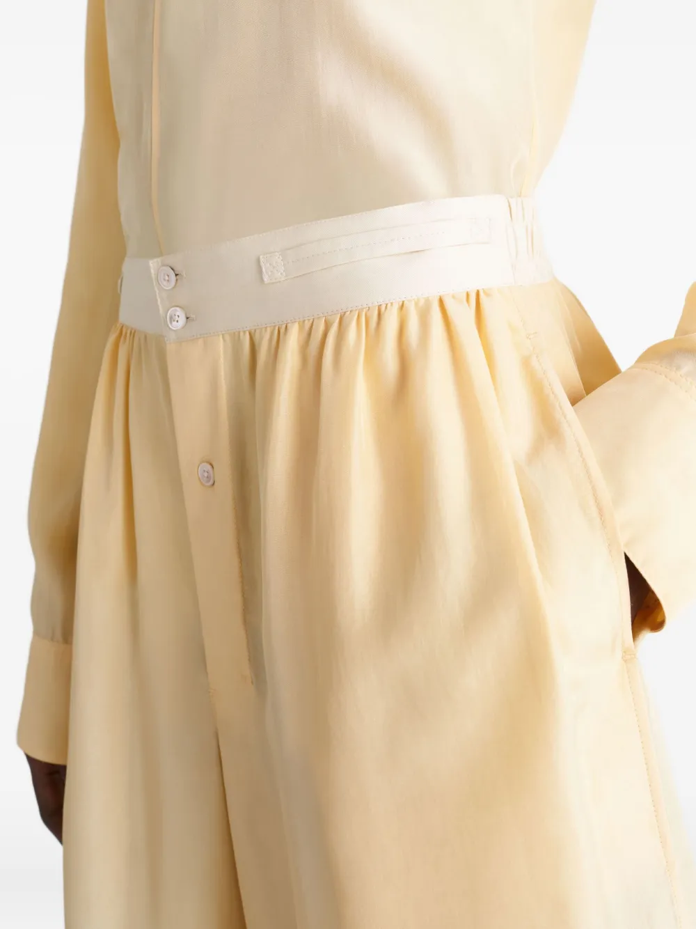 LEMAIRE Shorts met knopen Geel