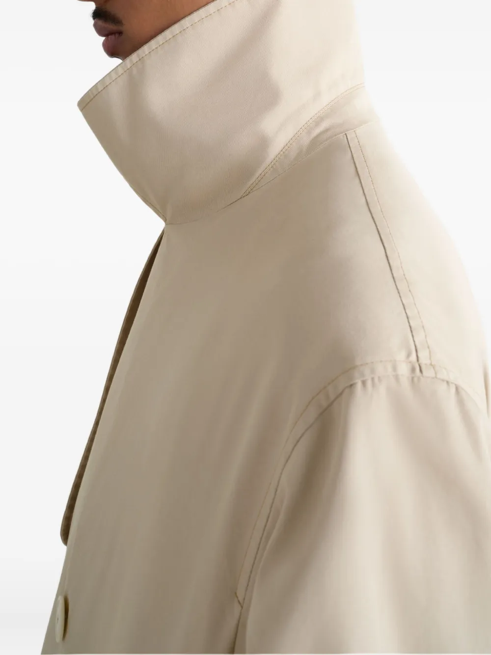 LEMAIRE Trenchcoat met dubbele rij knopen en ceintuur Beige
