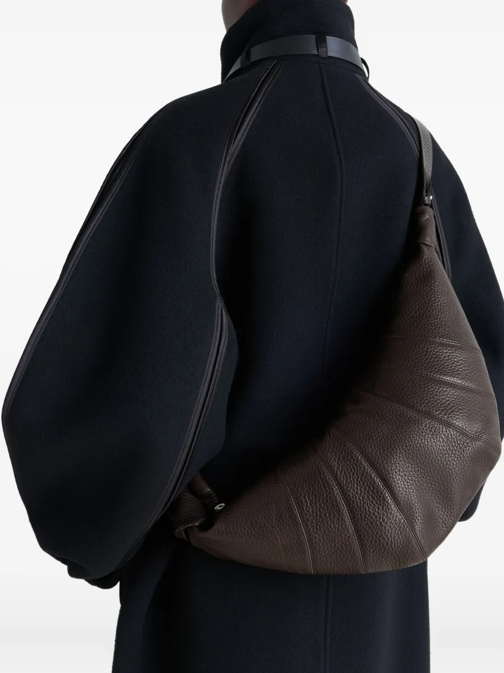 LEMAIRE Croissant medium schoudertas Bruin