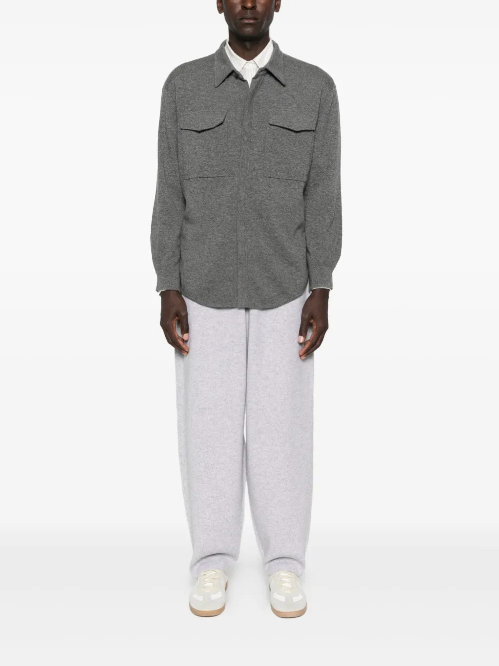 arch4 cashmere trousers | Regular-Fit & Straight Leg Pants | Image 2