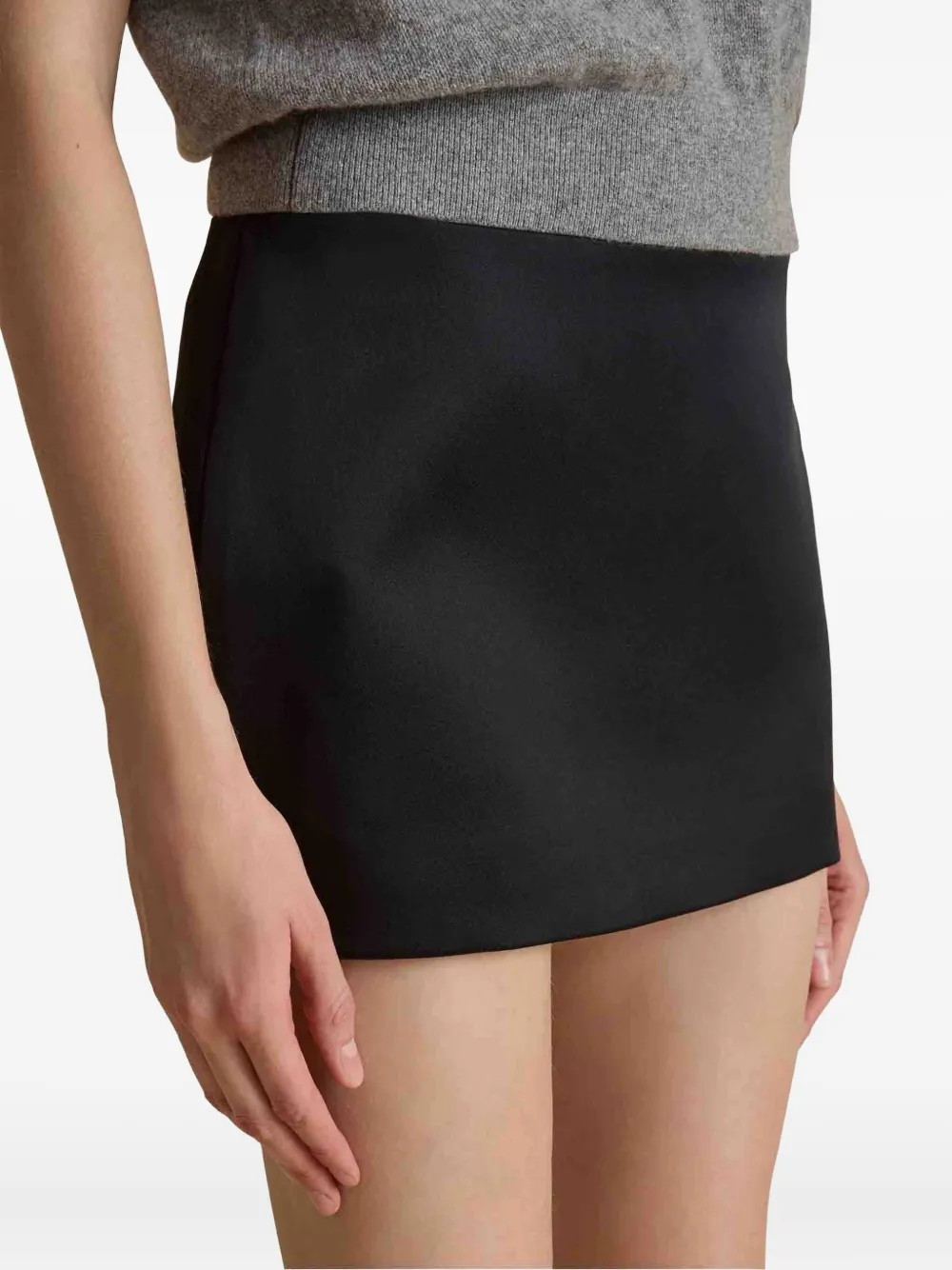 KHAITE Jett mini skirt Zwart