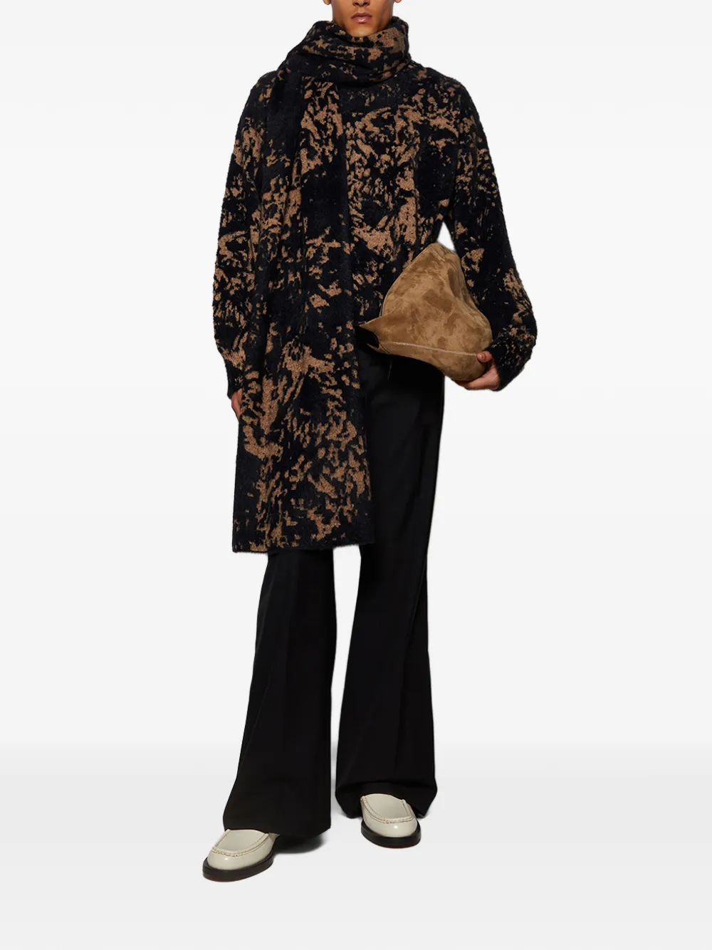 Etudes Studio X Claire Tabouret Patterned Scarf In Black