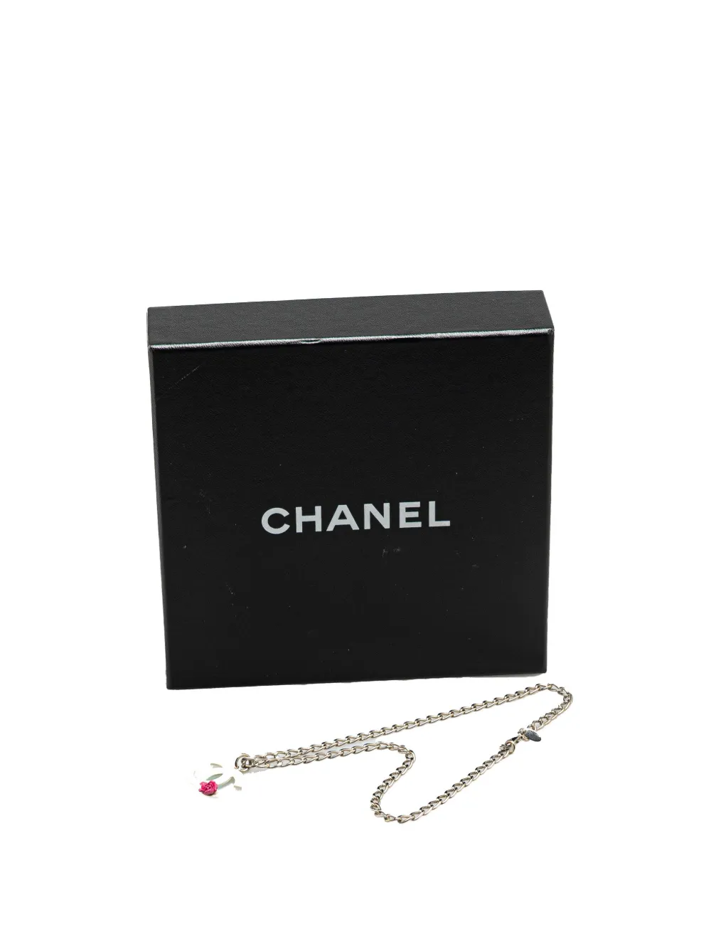 Pre-owned Chanel 2004 Silver And Resin Cc Camellia Pendant Necklace Costume Necklace