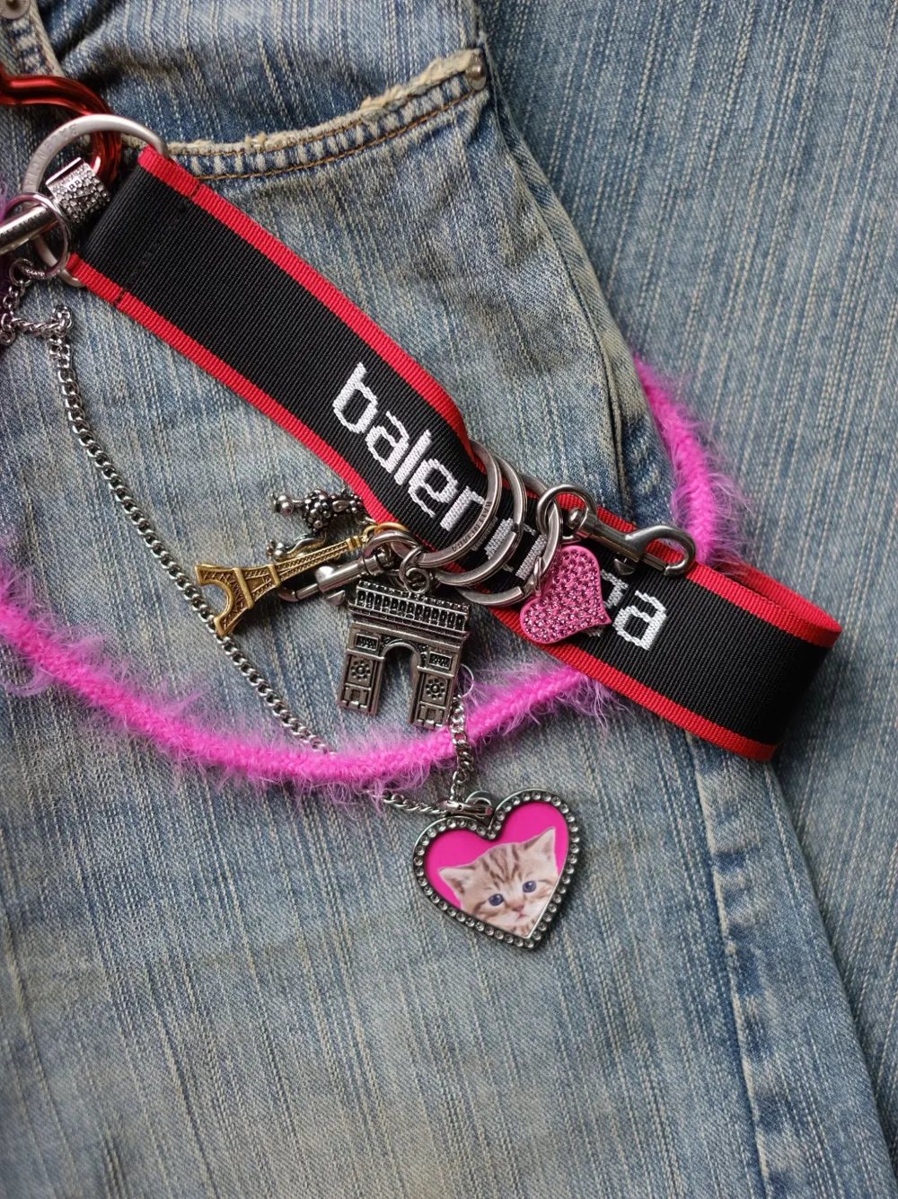 Balenciaga charms-embellished jeans Blauw