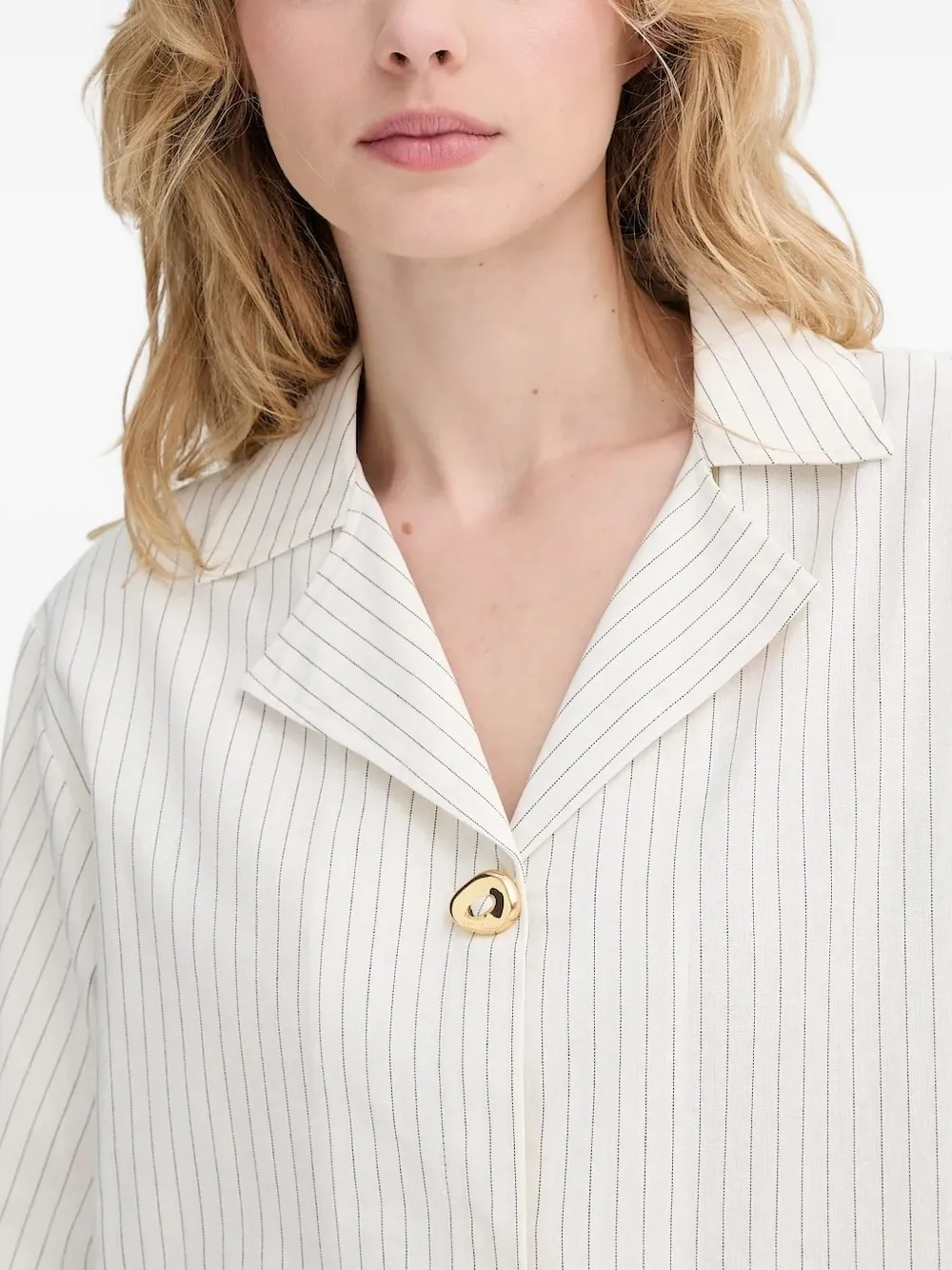 Stine Goya Blouse met krijtstreep en knopen Wit