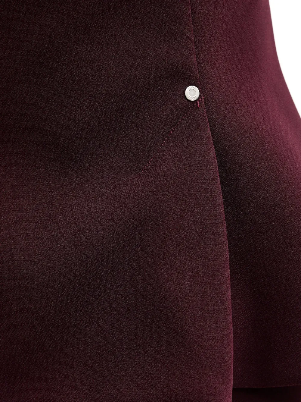 Stine Goya Sleeveless Fitted Waist Top Aubergine In Burgundy