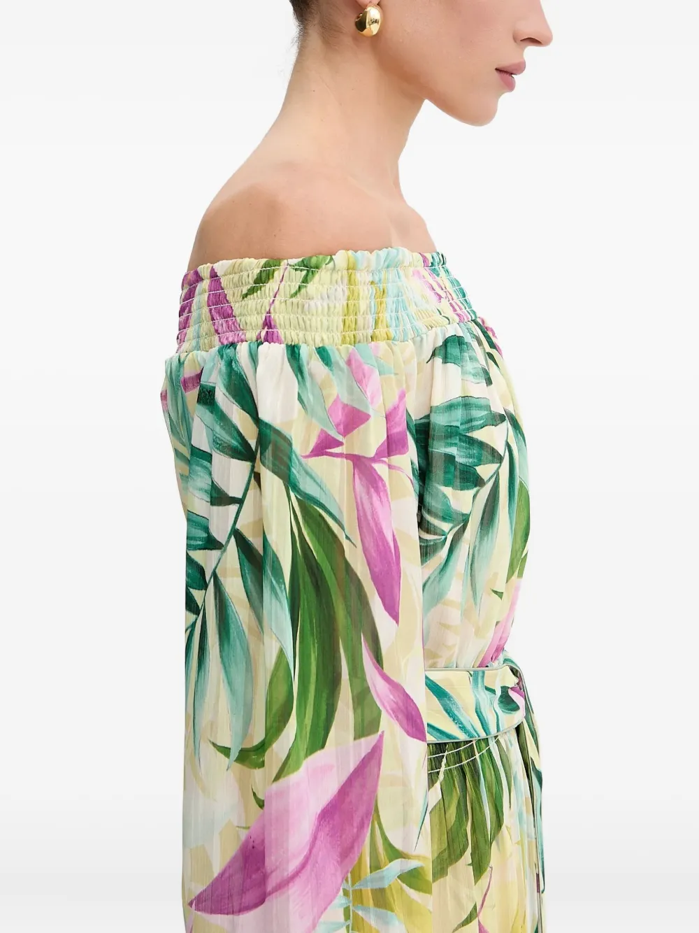 GUESS USA off-shoulder tiered maxi dress Beige