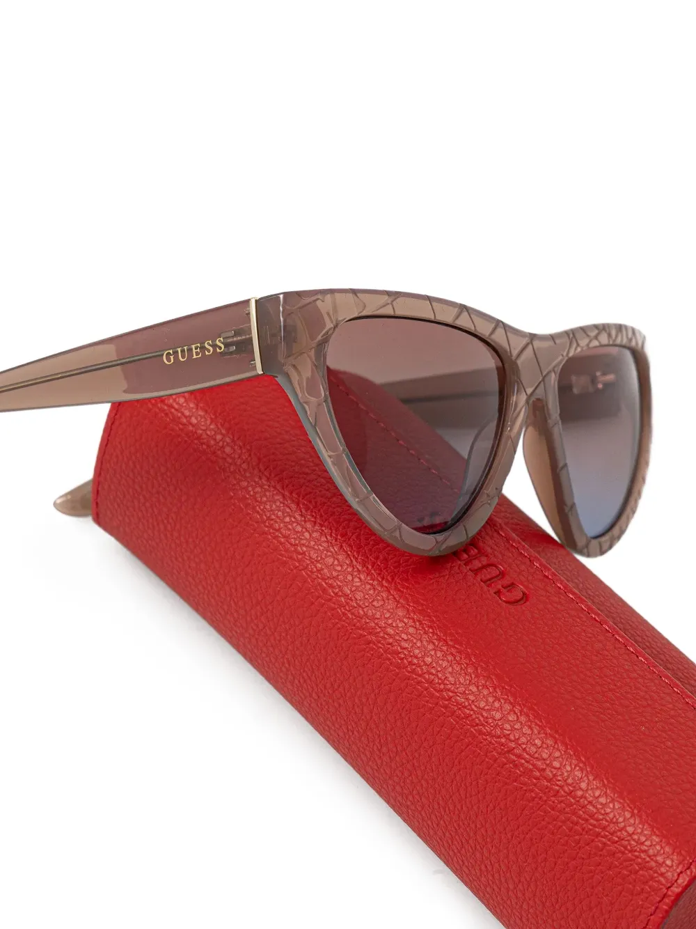 GUESS EYEWEAR Zonnebril met cat-eye montuur Beige