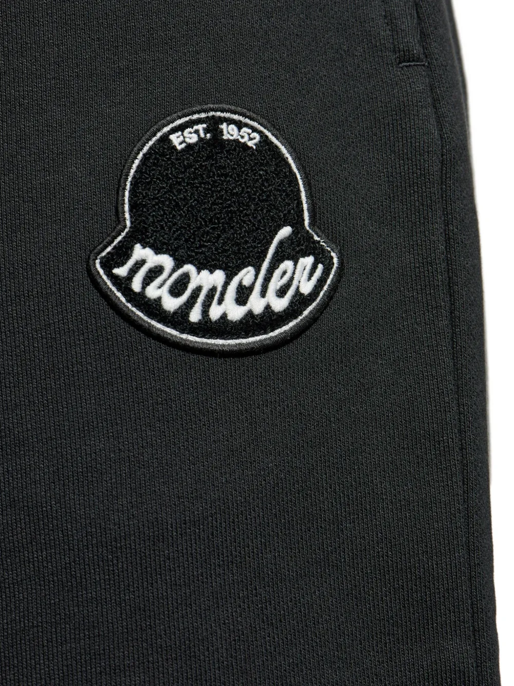 Moncler Trainingsshorts met geborduurd logo Zwart