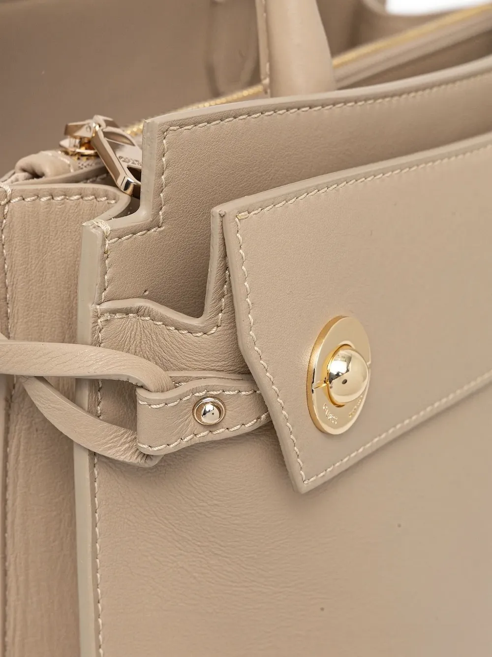 GUESS USA Leren shopper met geknoopt detail Beige