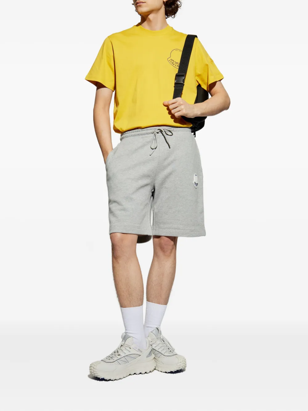Moncler logo-print T-shirt - Geel