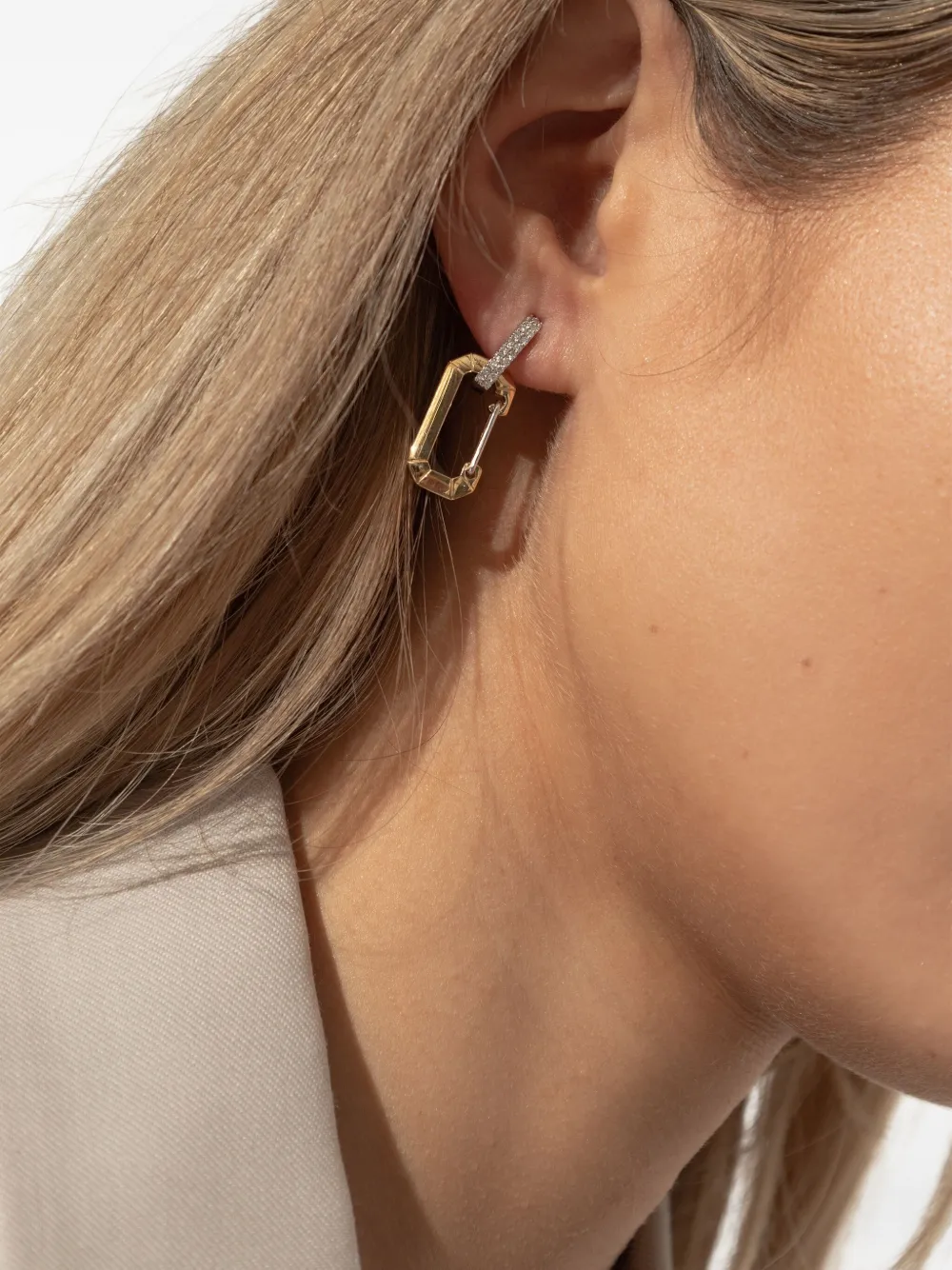  Eéra 18k Yellow Gold Small Chiara Diamond Earring 
