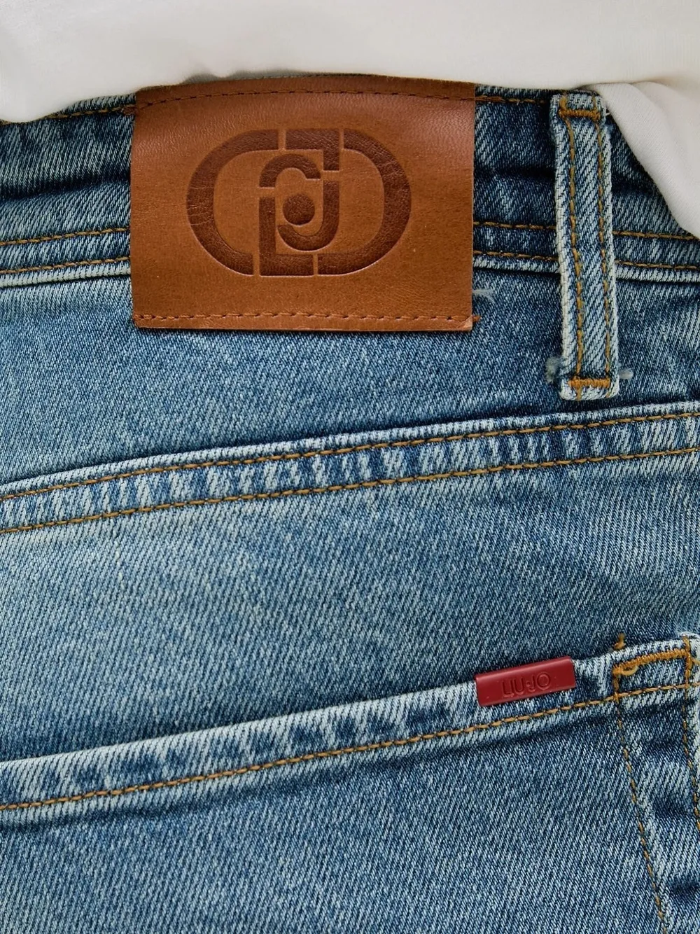 Liu •jo Logo-plaque Jeans In Blue