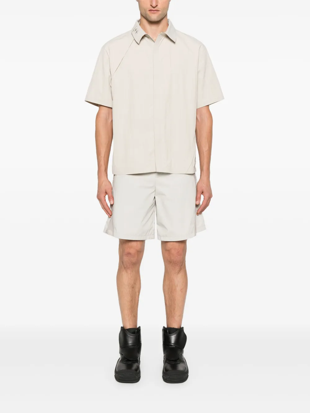 HELIOT EMIL Shorts met mesh vlakken Beige