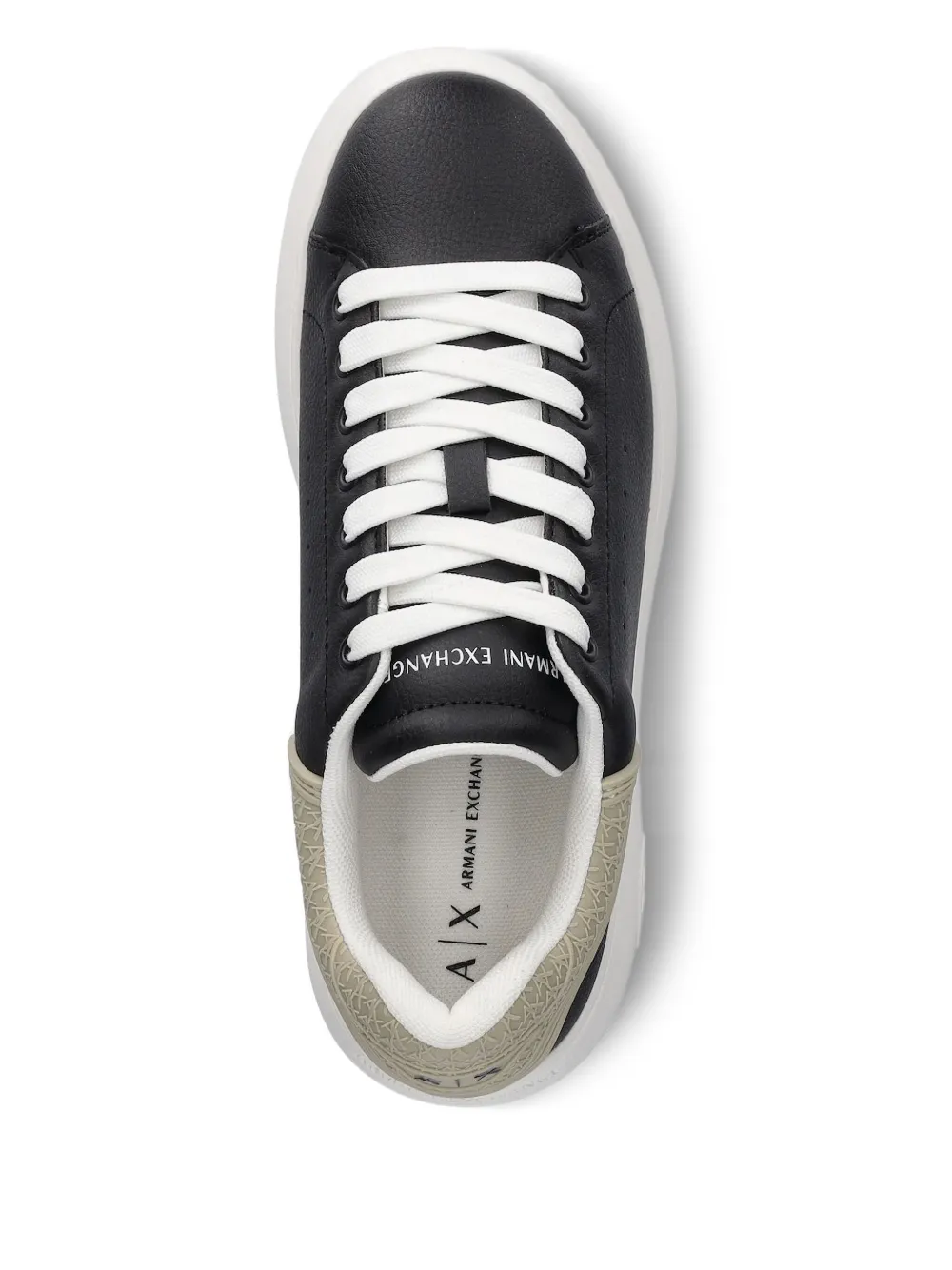 Armani Exchange Sneakers met plateauzool en logo-reliëf Zwart