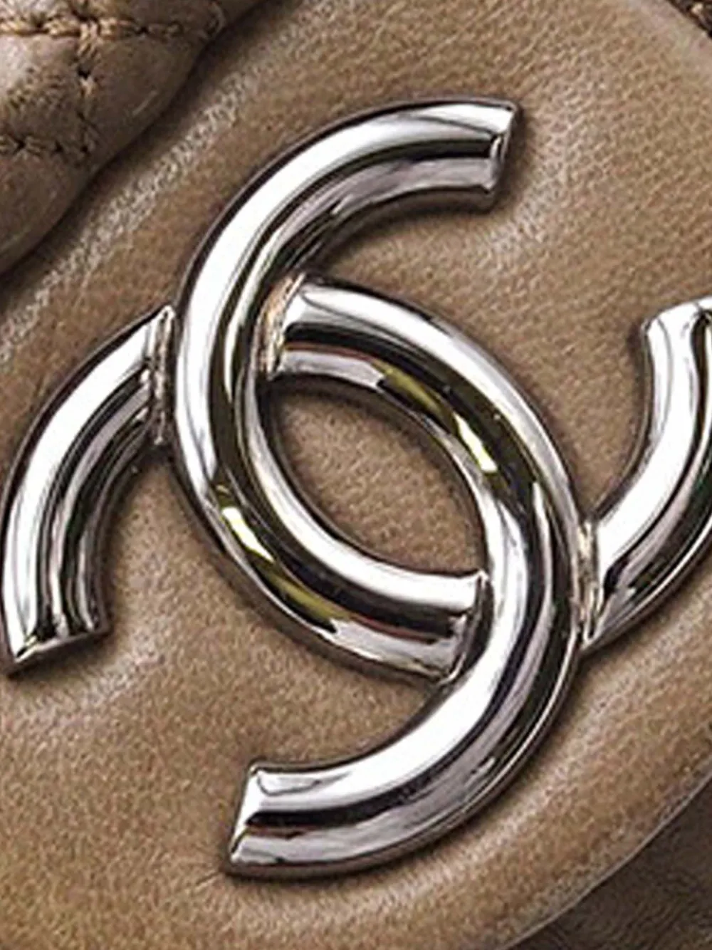 CHANEL Pre-Owned 2008-2009 Hidden Chain Flap Handtasche aus Lammleder in Knitteroptik | Pre-owned & Archive | Image 2