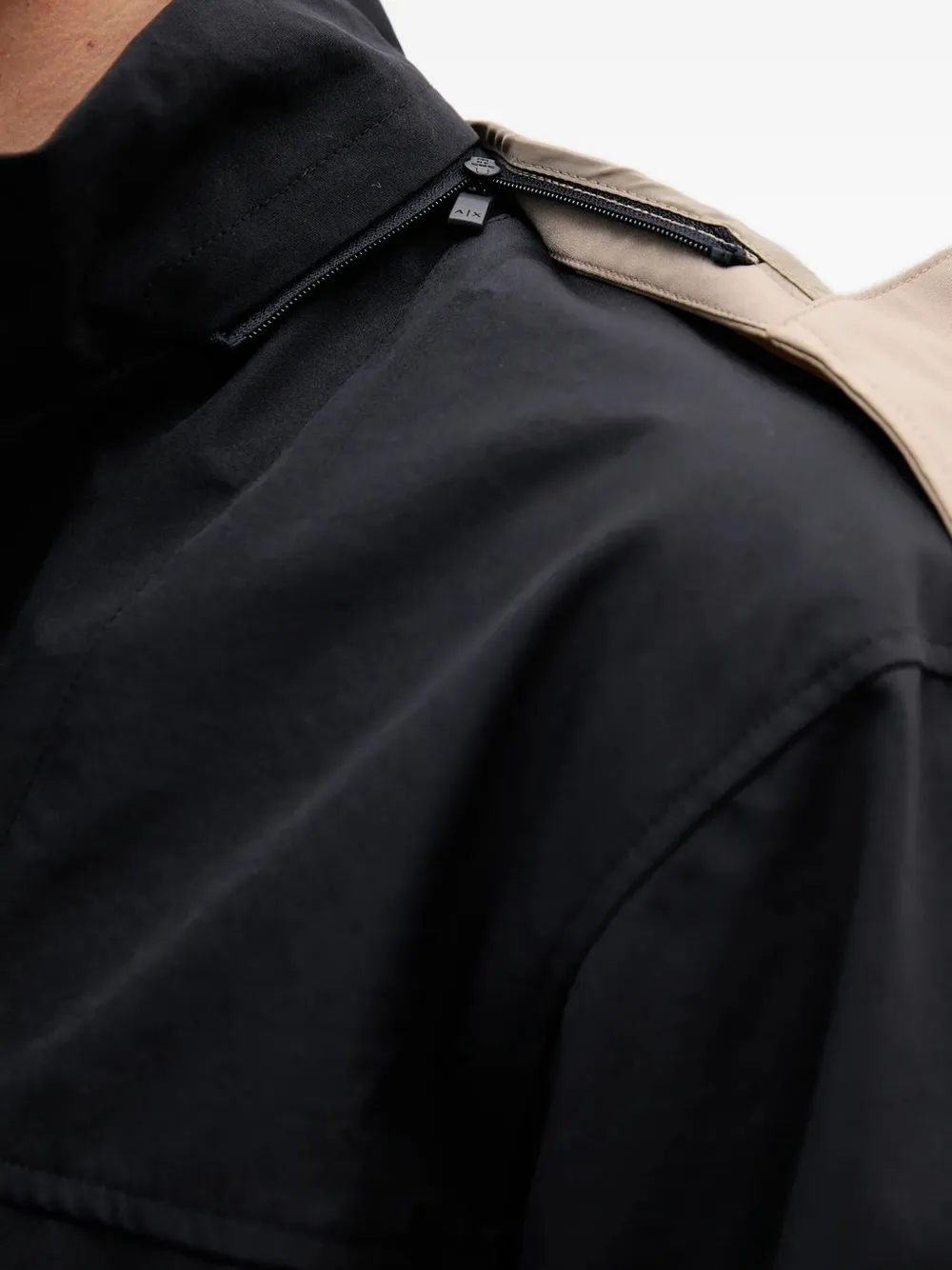 Armani Exchange contrast-hood jacket Zwart