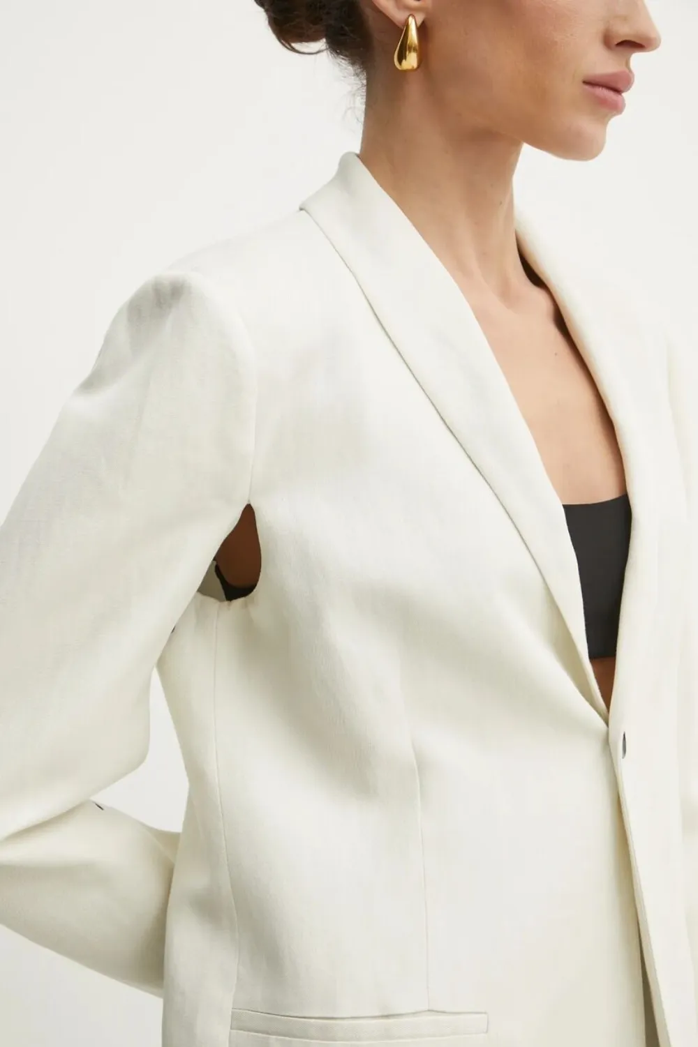 Liviana Conti Cut-out Single-breasted Blazer In Neutral
