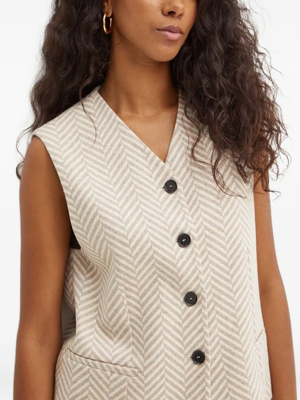 Liviana Conti Button-front Sleeveless Vest In Neutral