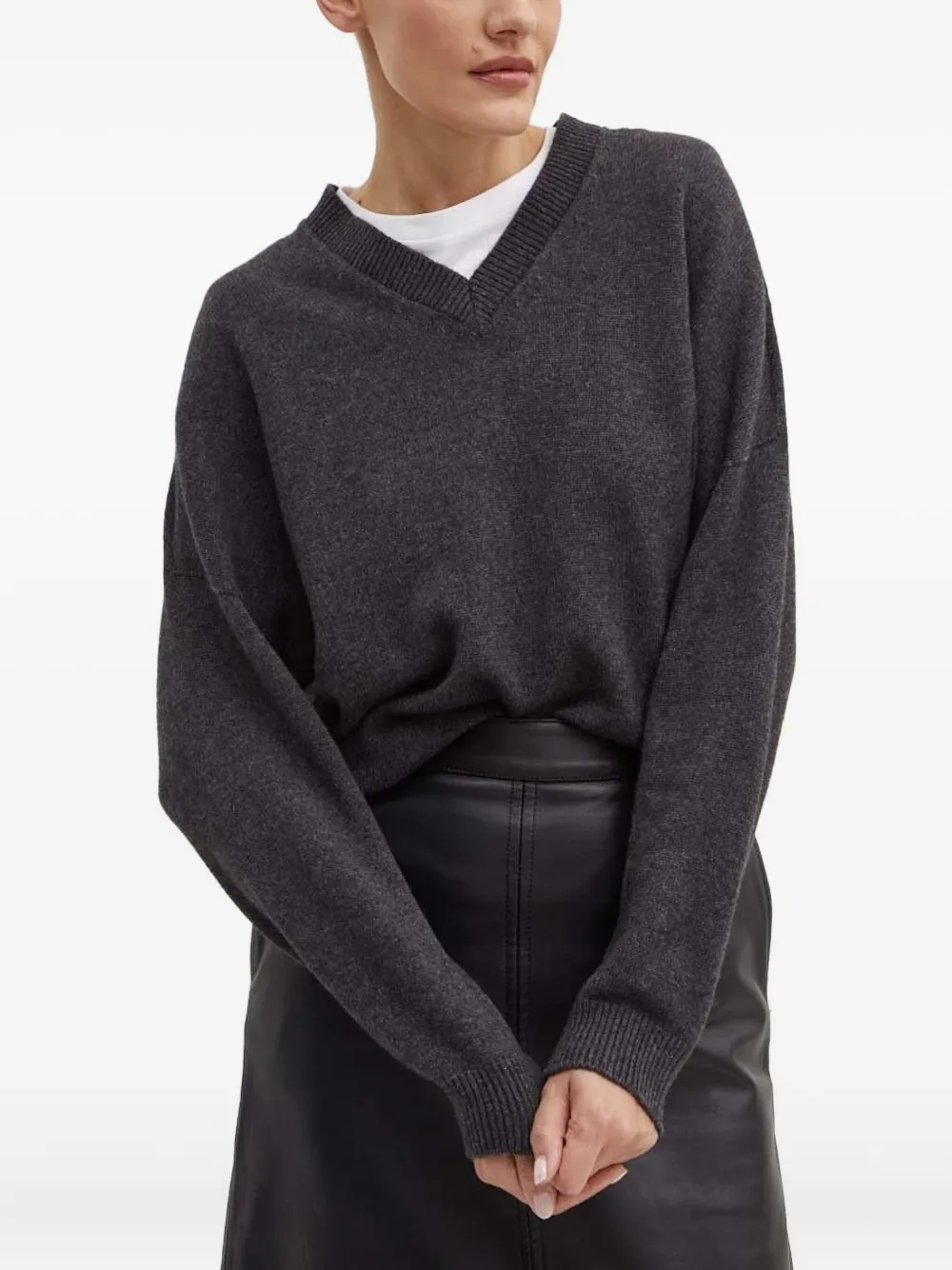 Liviana Conti V-neck Sweater In Black