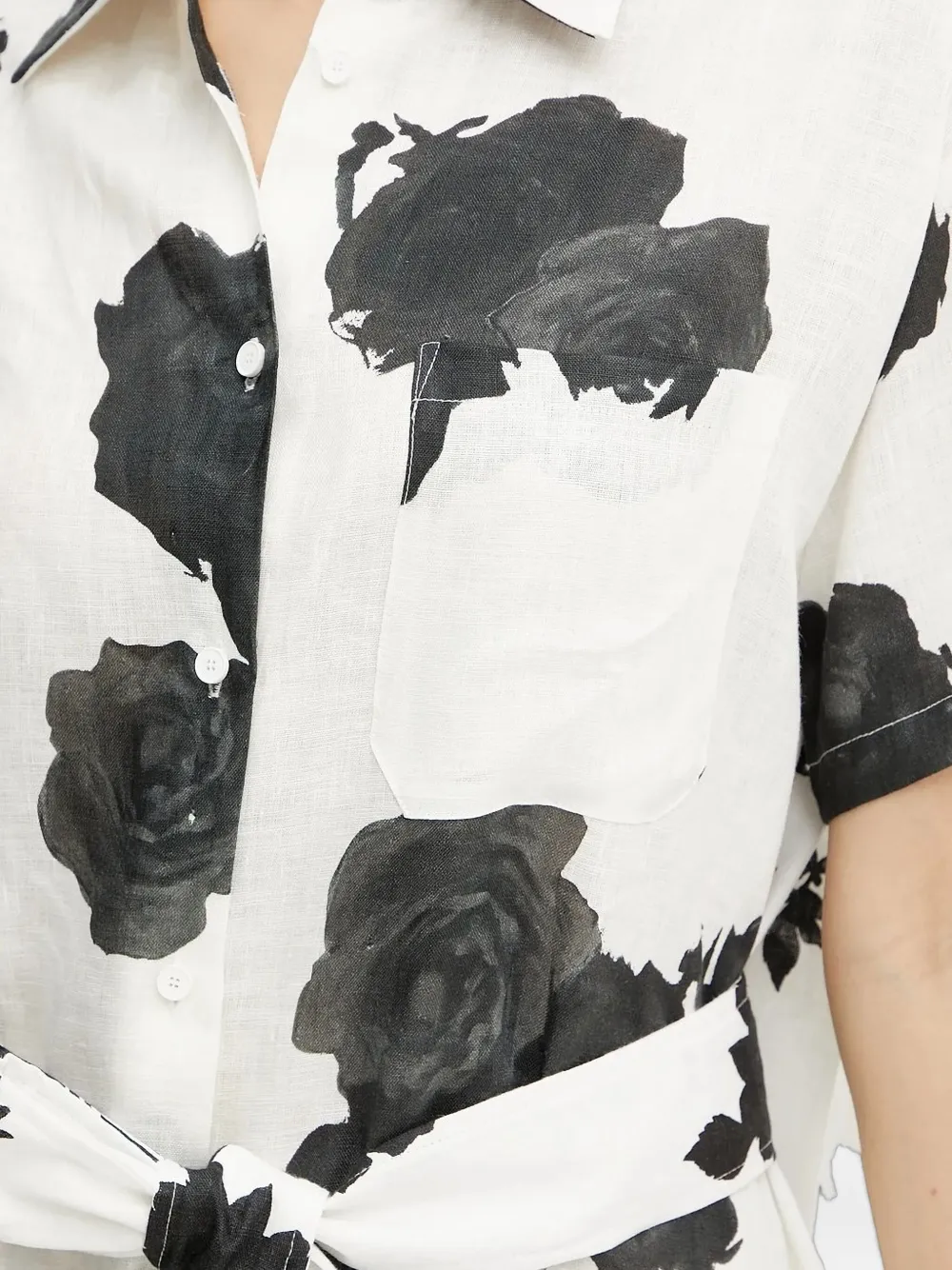 Liviana Conti Midi-blousejurk met rozenprint en ceintuur Wit