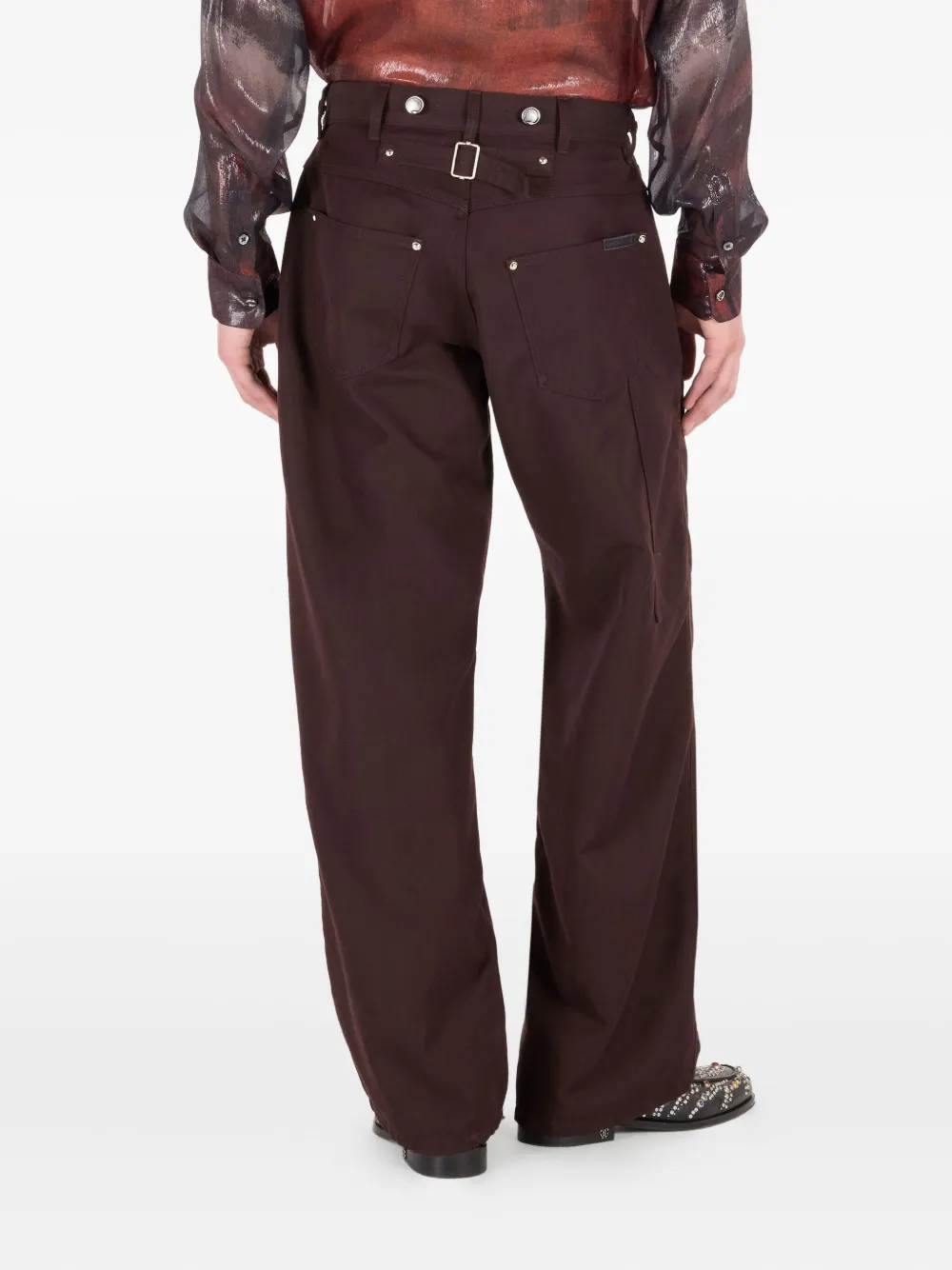 button-fastening pocket trousers