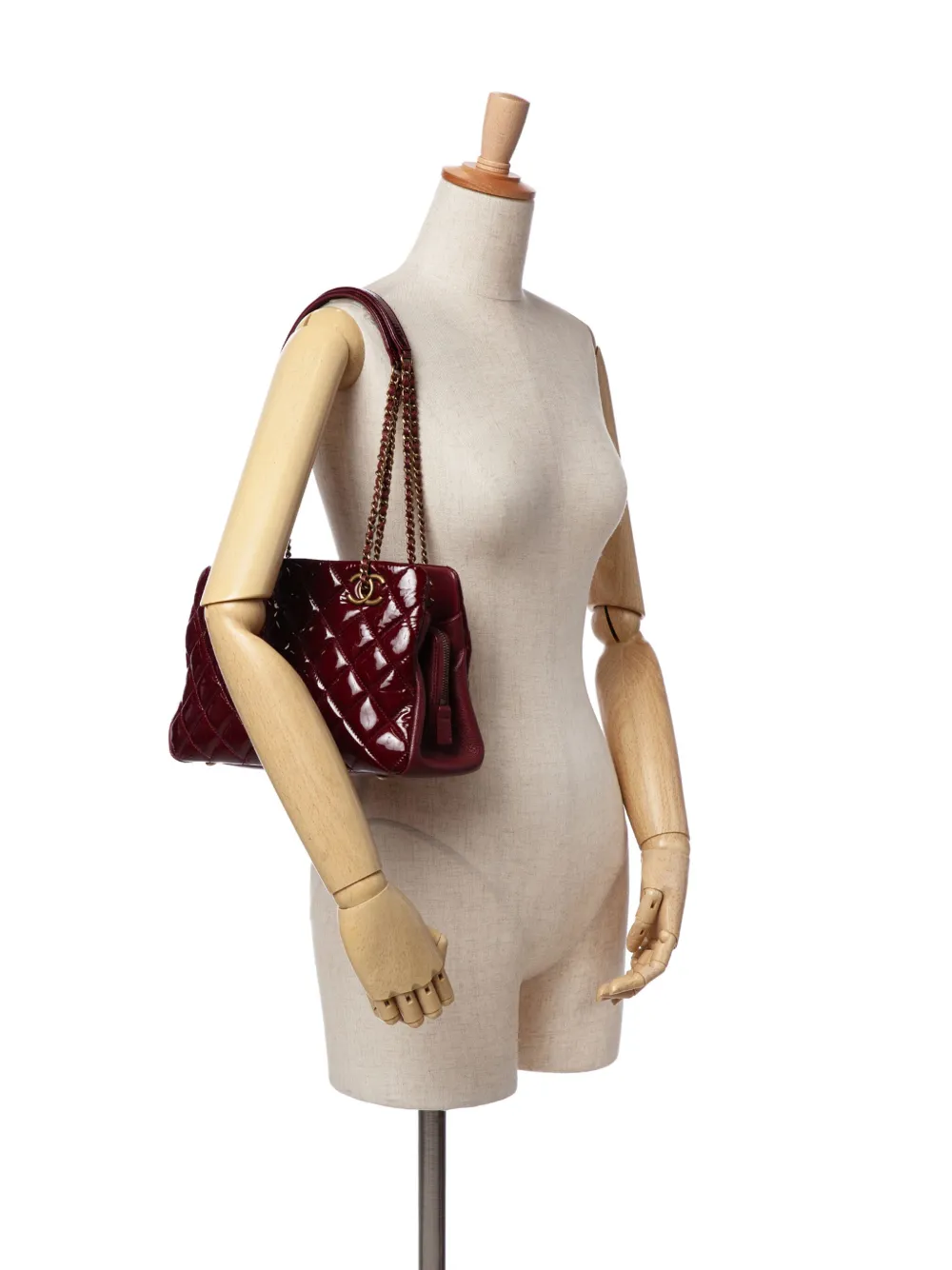 CHANEL Pre-Owned 2015-2016 Paris Salzburg Small Patent and Goatskin CC Eyelet tote bag | Pre-Owned | Image 2