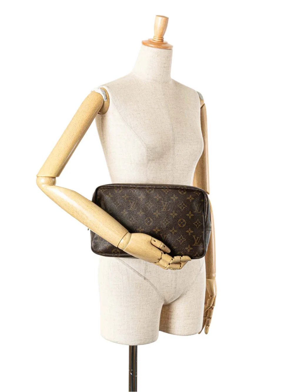 Louis Vuitton Pre-Owned 1984 Monogram Trousse Toilette 28 clutch bag | Pre-Owned | Image 2