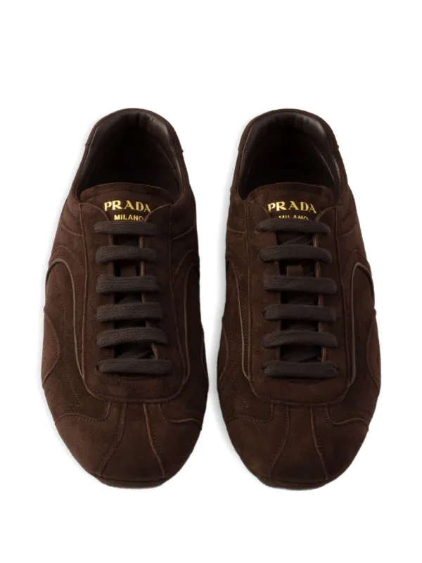 Prada スエード スニーカー | ブラウン | FARFETCH JP