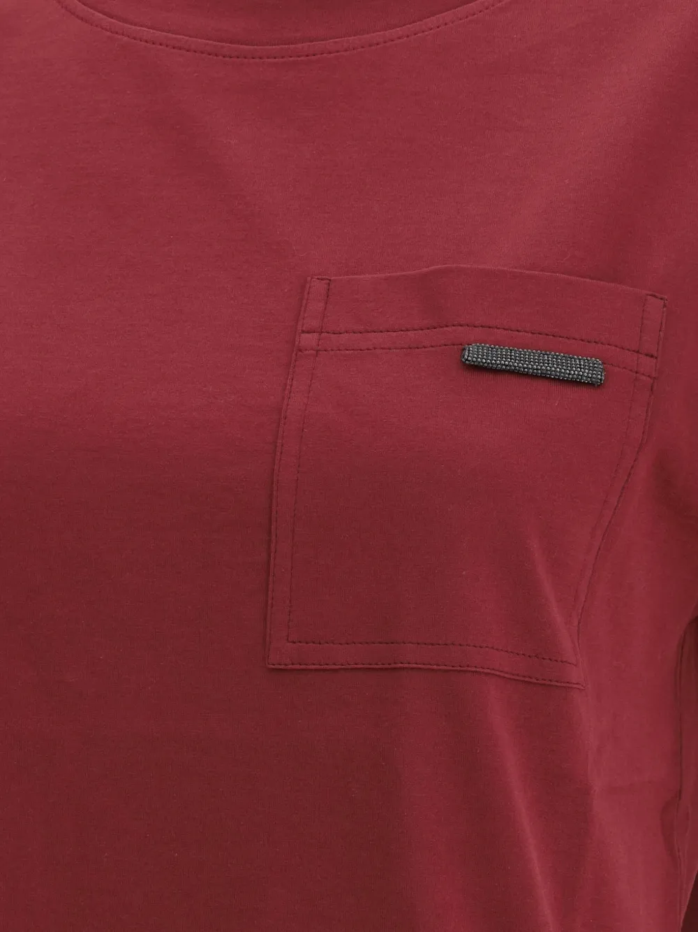 Brunello Cucinelli T-shirt met opgestikte zak en moniliketting Rood
