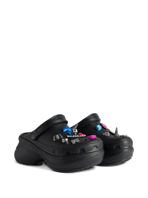 BALENCIAGA ブラック クロッグサンダル Balenciaga パッチディテール クロッグサンダル | ブラック | FARFETCH JP