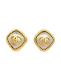 CHANEL Pre-Owned 1997 Rhombus clip-on earrings - Gold