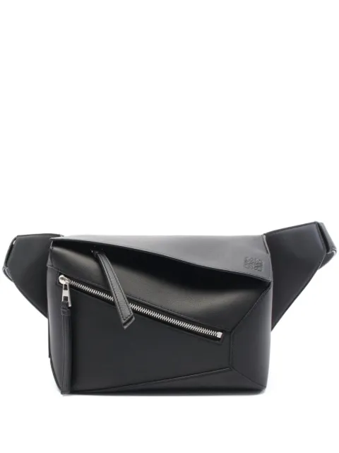 Loewe Pre-Owned شنطة وسط 'بازل إيدج' صغيرة من عقد 2020