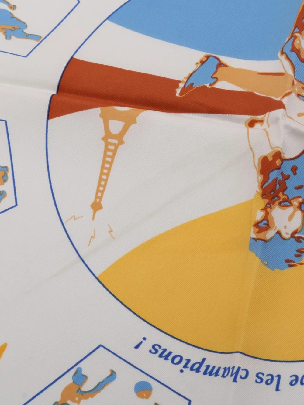 Hermès Pre-Owned 2000s Carrés 90 Vive Les Champions! silk scarf | Image 2