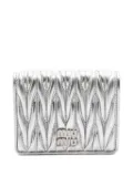 Miu Miu Pre-Owned 2020s matelassé bi-fold wallet - Silver