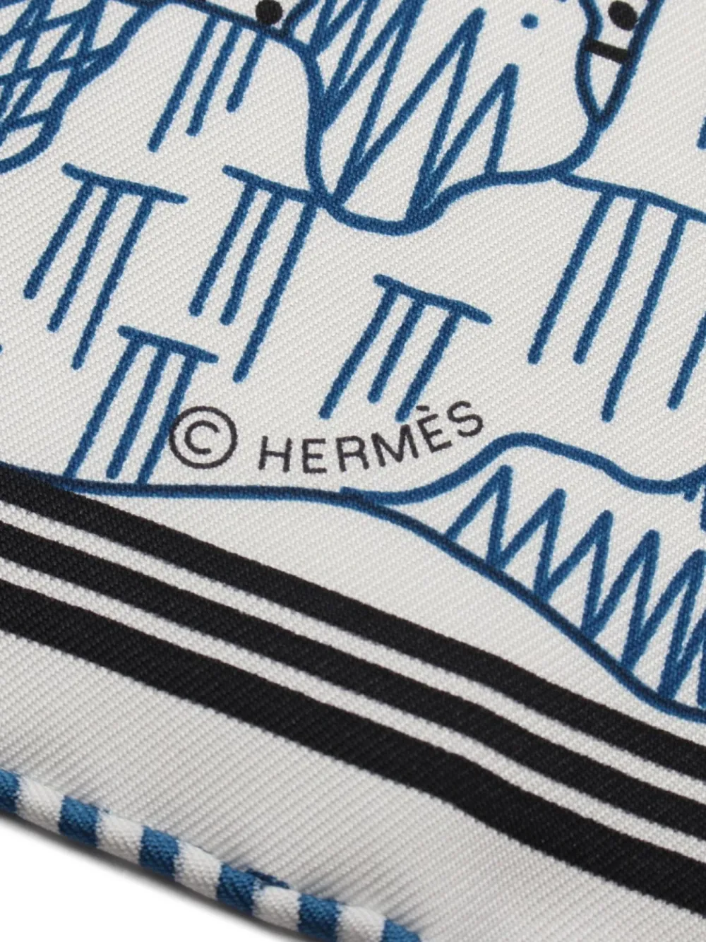 Hermès Pre-Owned 20s Les Canyons Etoiles 55 silk scarf | Image 2