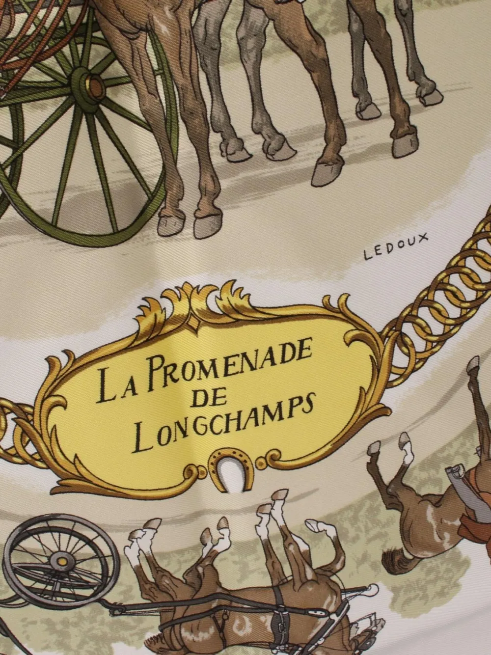 Hermès Pre-Owned 2010s La Promenade De Longchamps silk scarf | Image 2