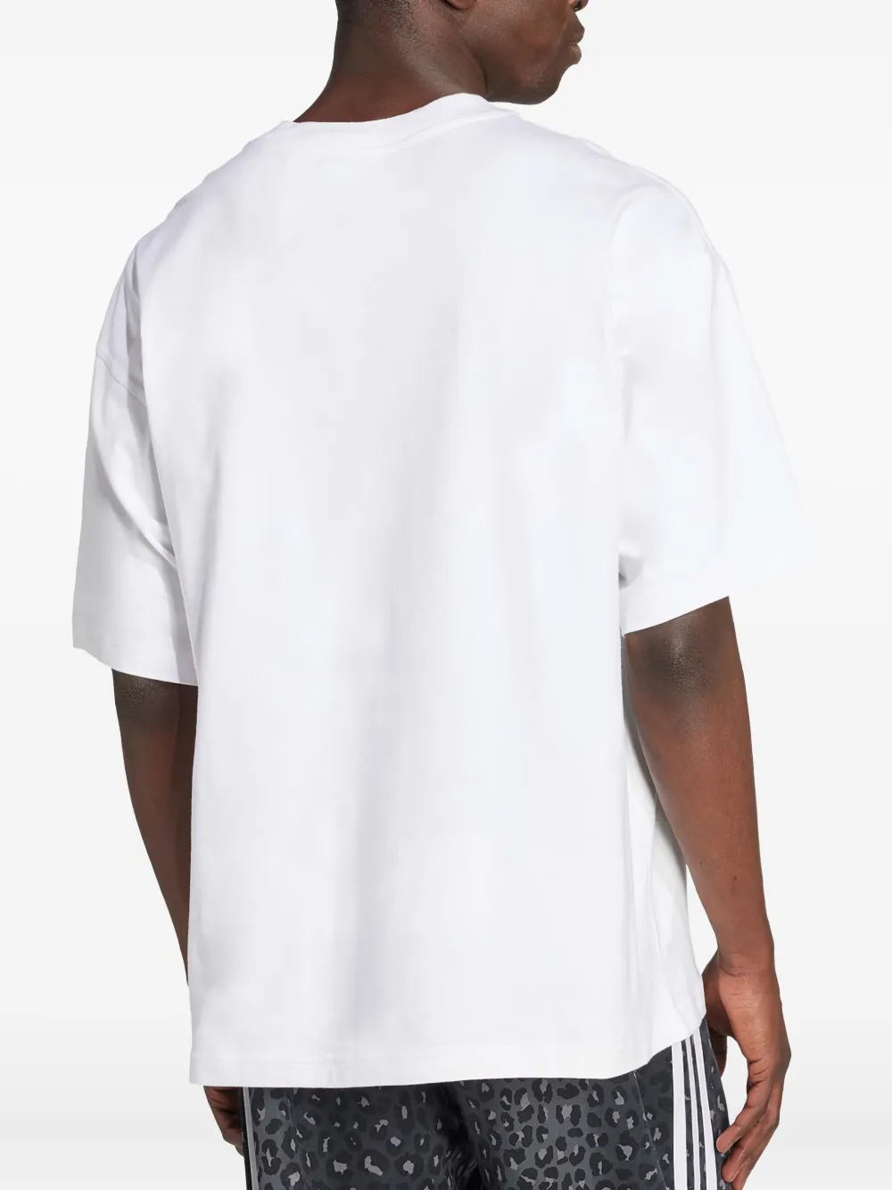 adidas Wabash T-shirt met grafische luipaardprint Wit